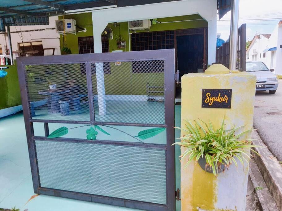 Syukur Homestay איפוה מראה חיצוני תמונה